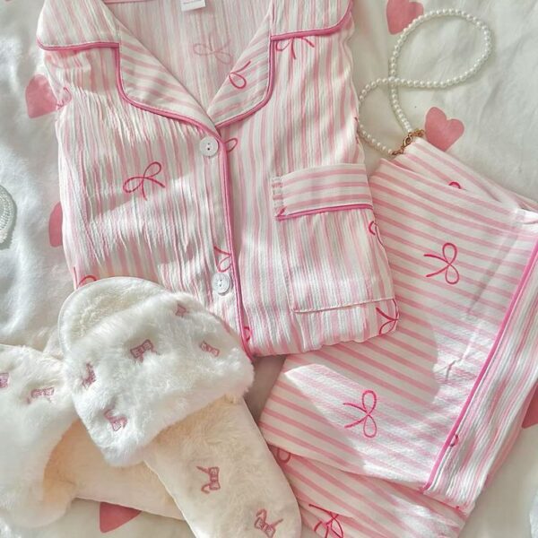 Pyjama chic femme maroc rose rayé en satin avec pantalon élégant